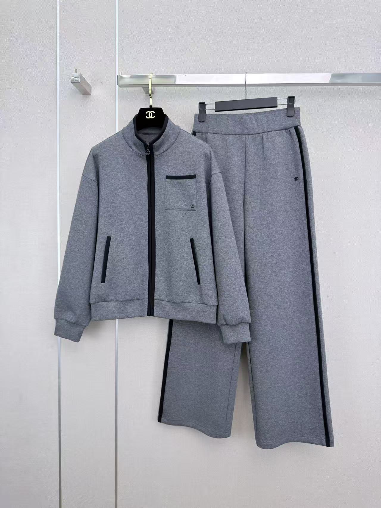 CHANE1 スタンドカラー・ジップアップジャケット＋ロングパンツ 2点セット【50％割引+送料無料】