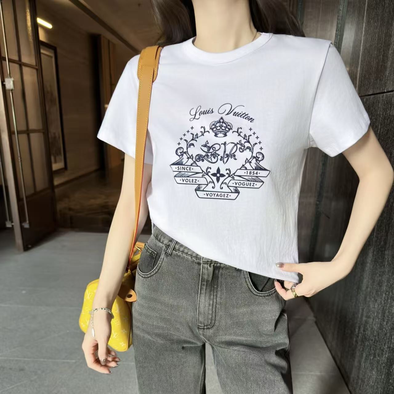 LVプリント半袖Tシャツ【50％割引+送料無料】