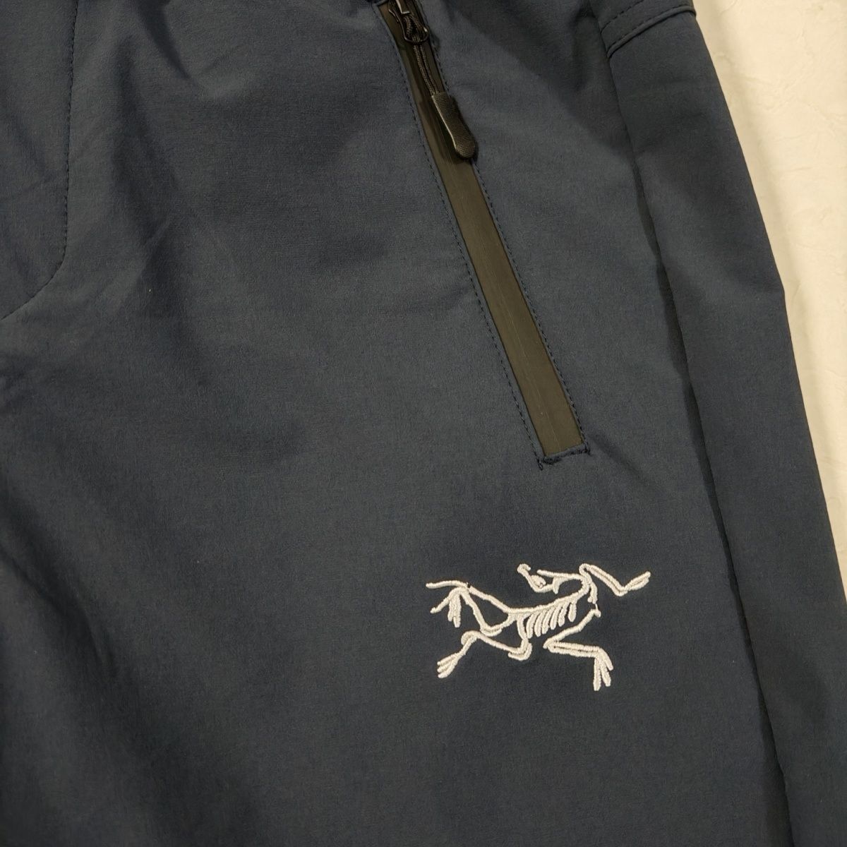 ARCTERYX  刺繍ショーツ【 50％割引+送料無料】