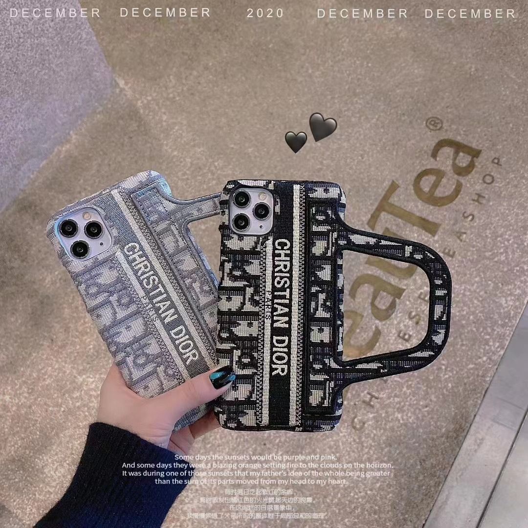 [DI0R]👄刺繍入り財布電話ケース📱【50%オフ+送料無料】