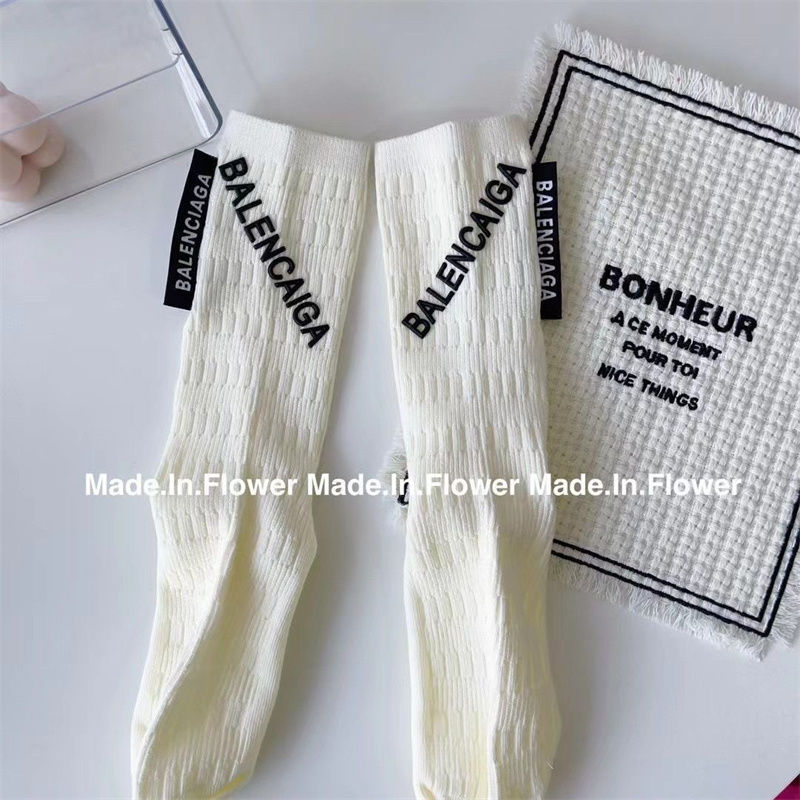 🧦🧦[BALENCIAGA]アルファベットの靴下【50％割引+送料無料】🧦🧦