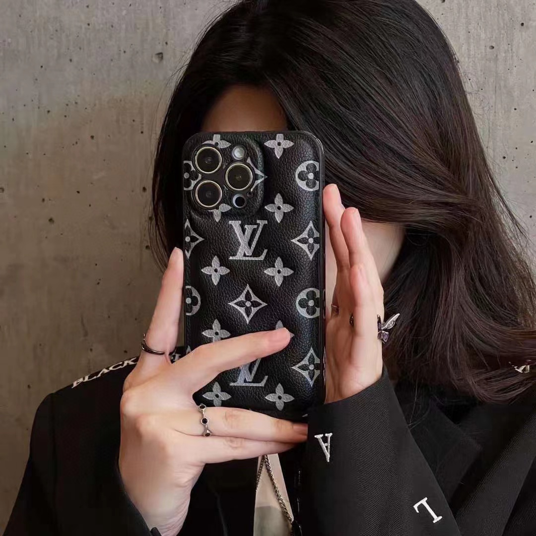 💎[L0UIS VUITT0N]👄革製の電話ケース📱【50%オフ+送料無料】💎