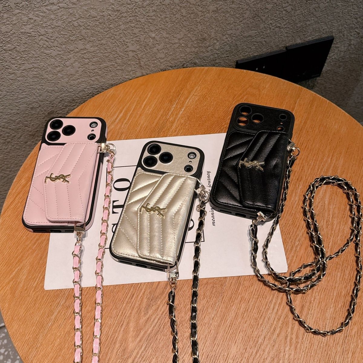 📱YSLチェーンスマホケース💎