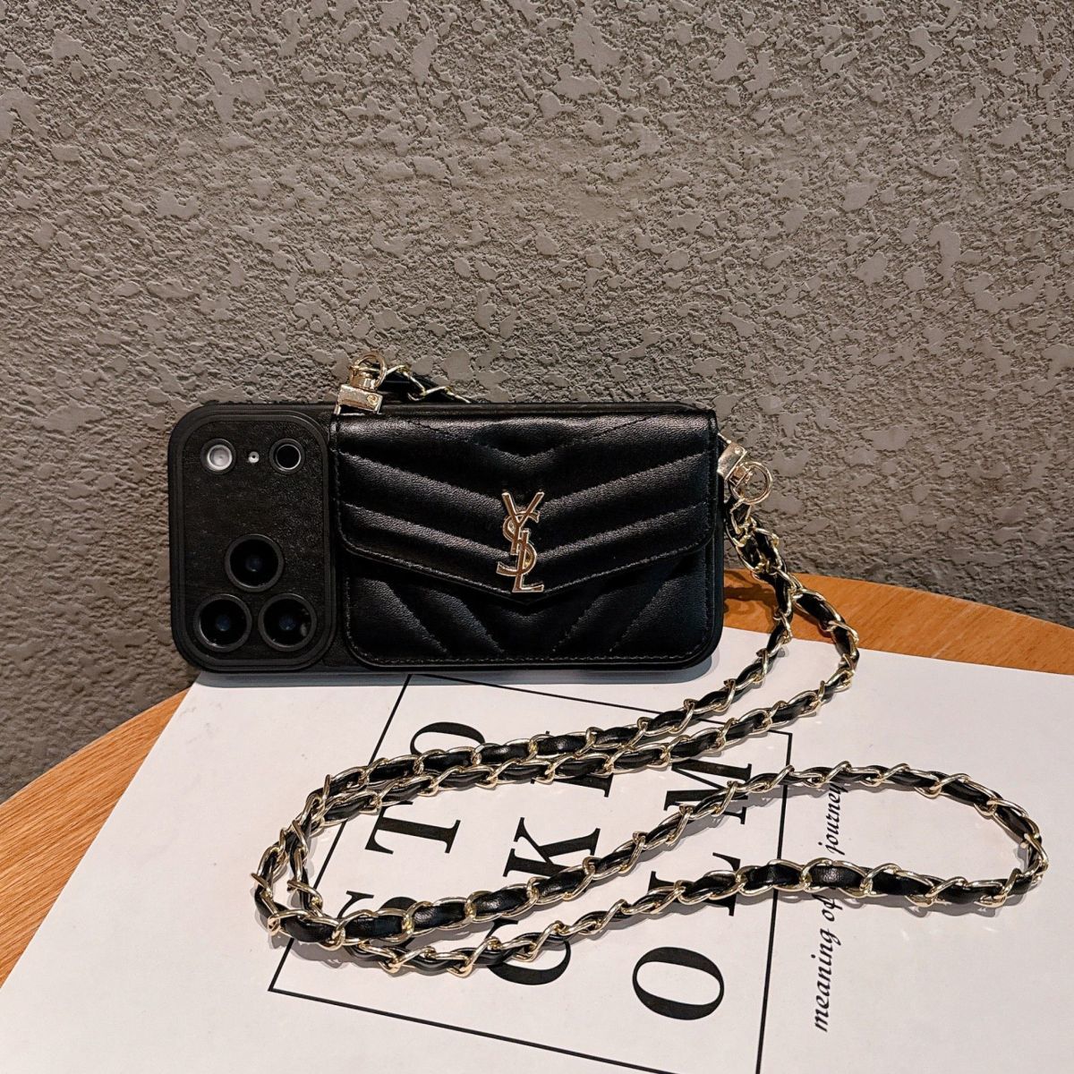 📱YSLチェーンスマホケース💎
