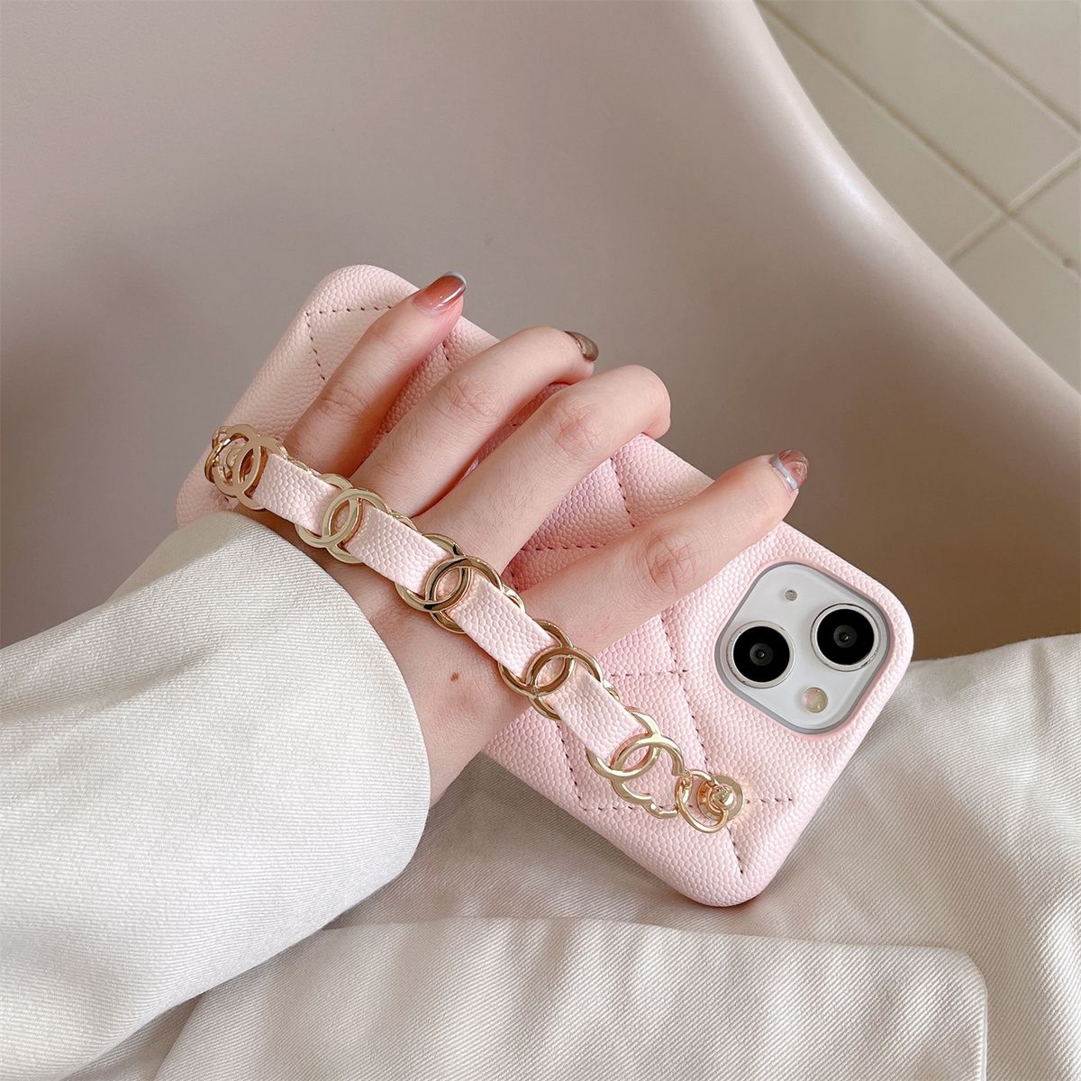 [CHANE1]👄レザーダイヤモンドパターンリストバンドフォンケース📱【50%オフ+送料無料】
