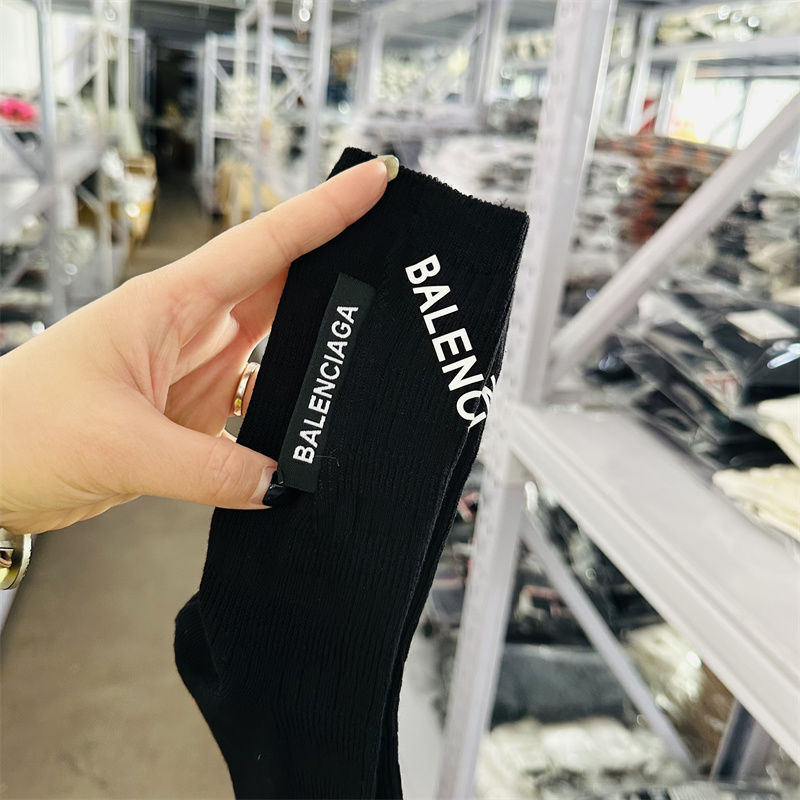 🧦🧦[BALENCIAGA]アルファベットの靴下【50％割引+送料無料】🧦🧦
