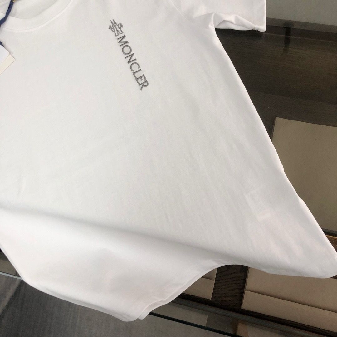 M0NECLER レタープリント クルーネック Tシャツ【 50％割引+送料無料】