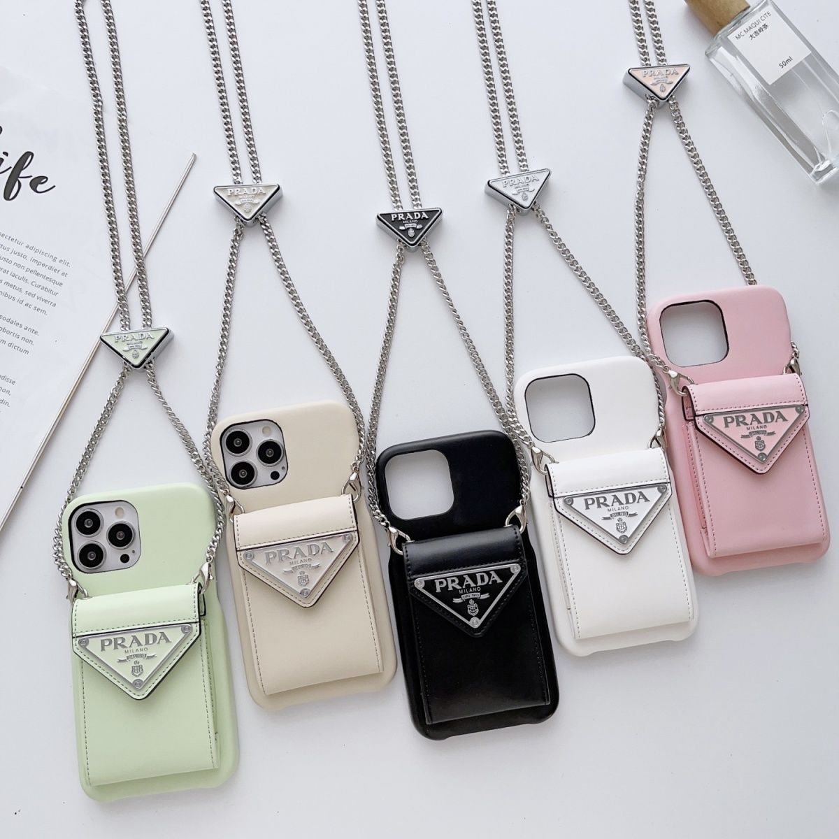 [PRAD4]👄プラダ チェーン カード ホルダー 携帯電話ケース📱【50%オフ+送料無料】