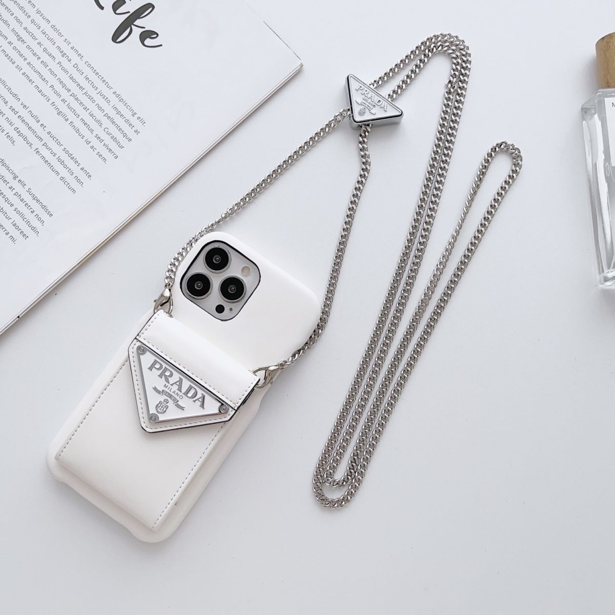 [PRAD4]👄プラダ チェーン カード ホルダー 携帯電話ケース📱【50%オフ+送料無料】