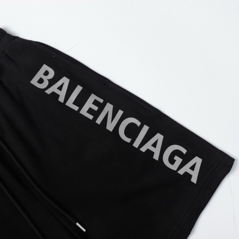 Balenciagaショートパンツ【 50％割引+送料無料】533