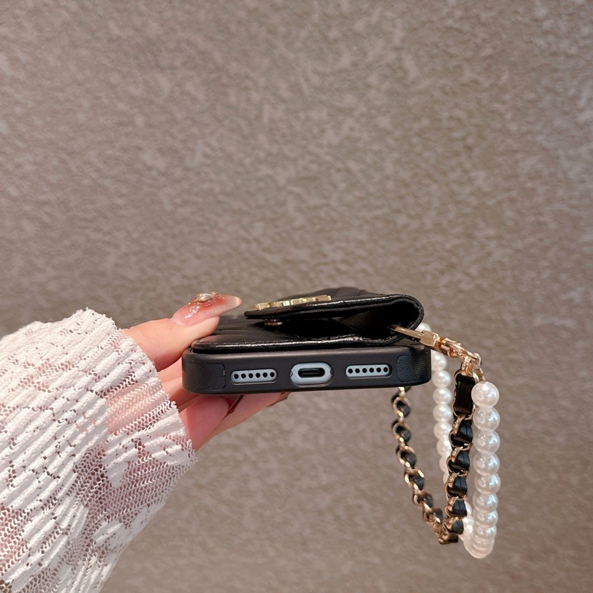 📱YSLチェーンスマホケース💎