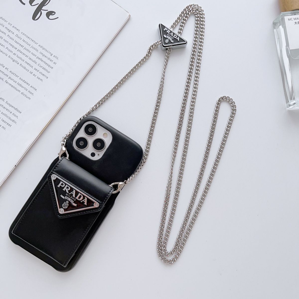 [PRAD4]👄プラダ チェーン カード ホルダー 携帯電話ケース📱【50%オフ+送料無料】