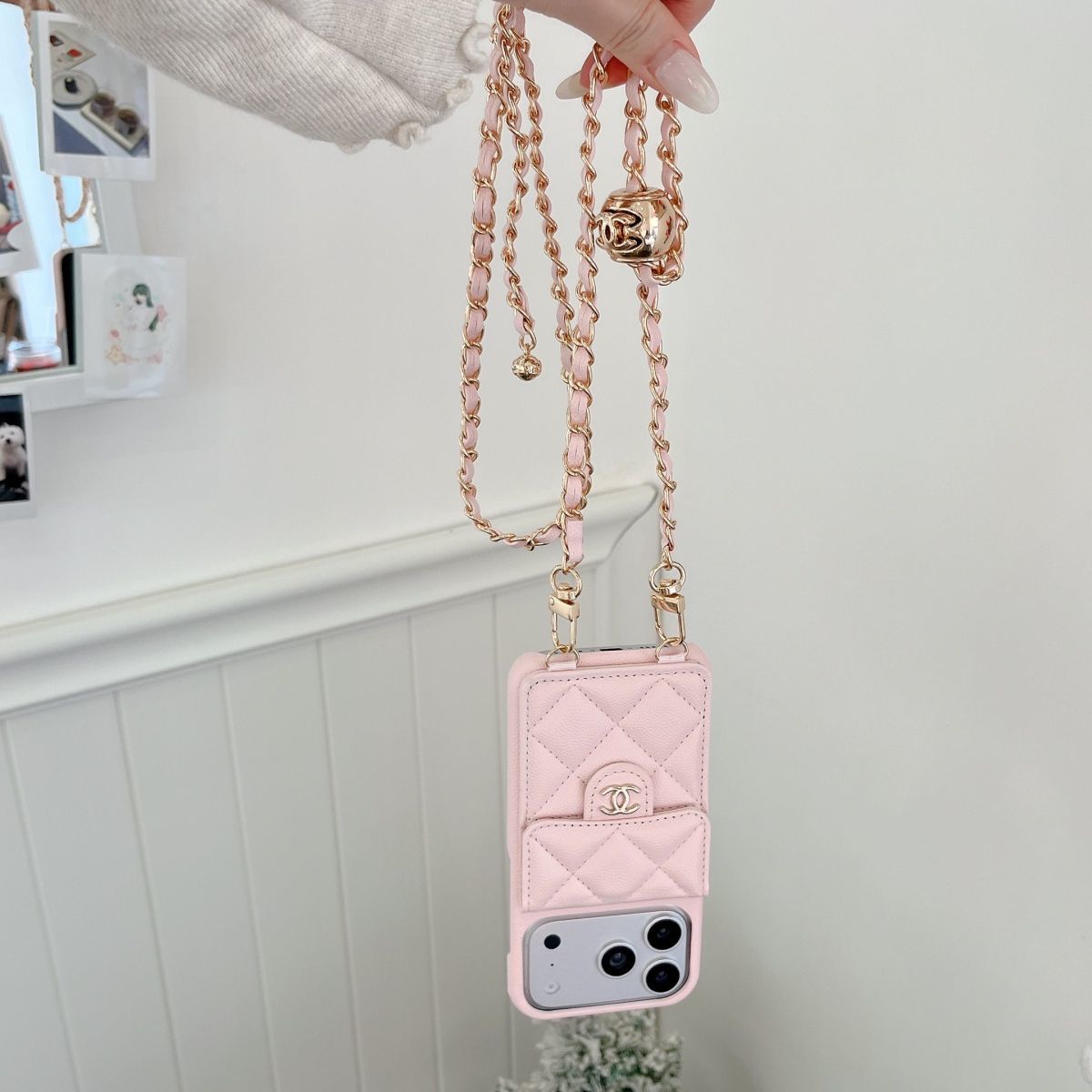 📱シャネルのチェーンカードホルダー付きスマホケース💎