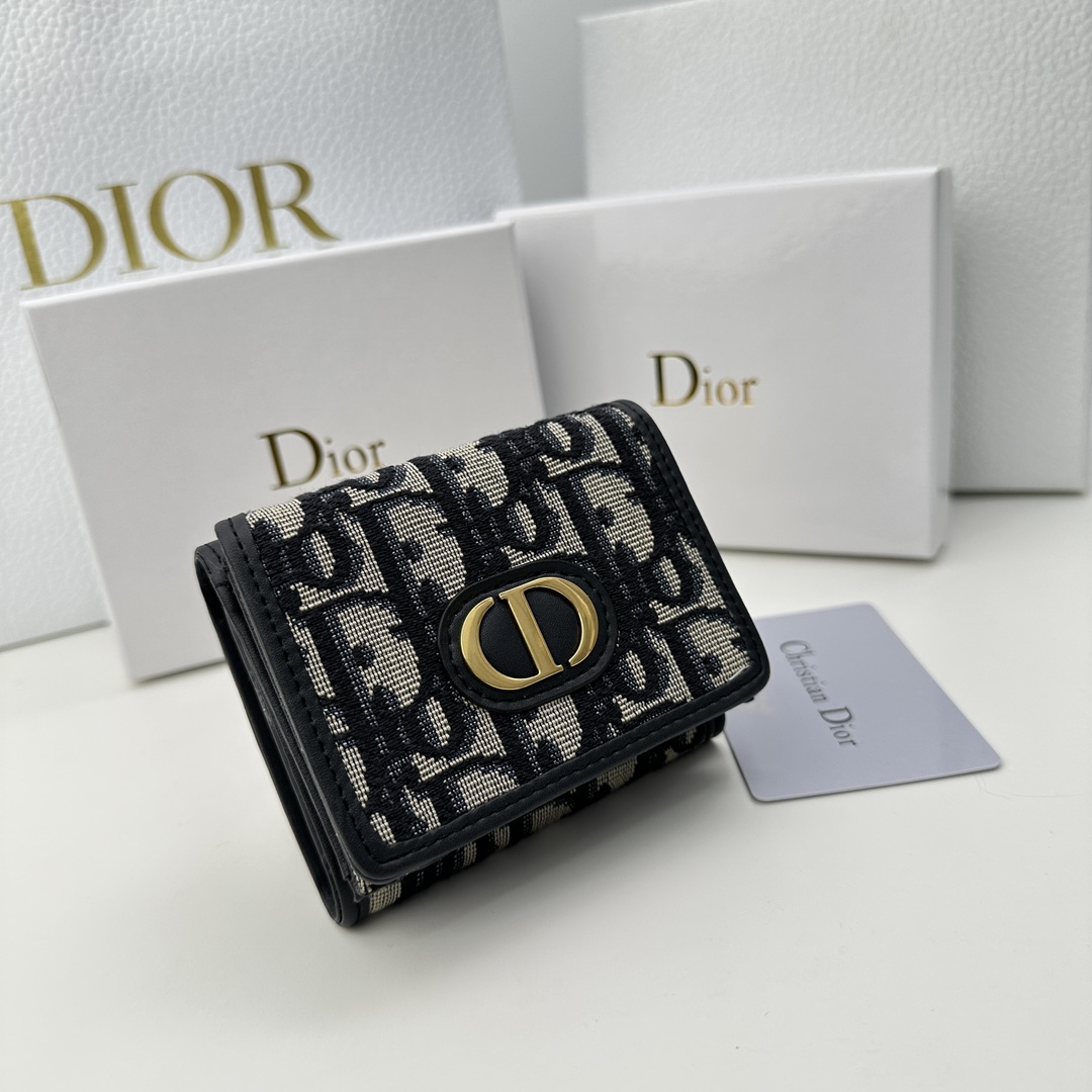 DIOR】大人気☆国内発送【DIOR】30 MONTAIGNE コンパクト ウォレット