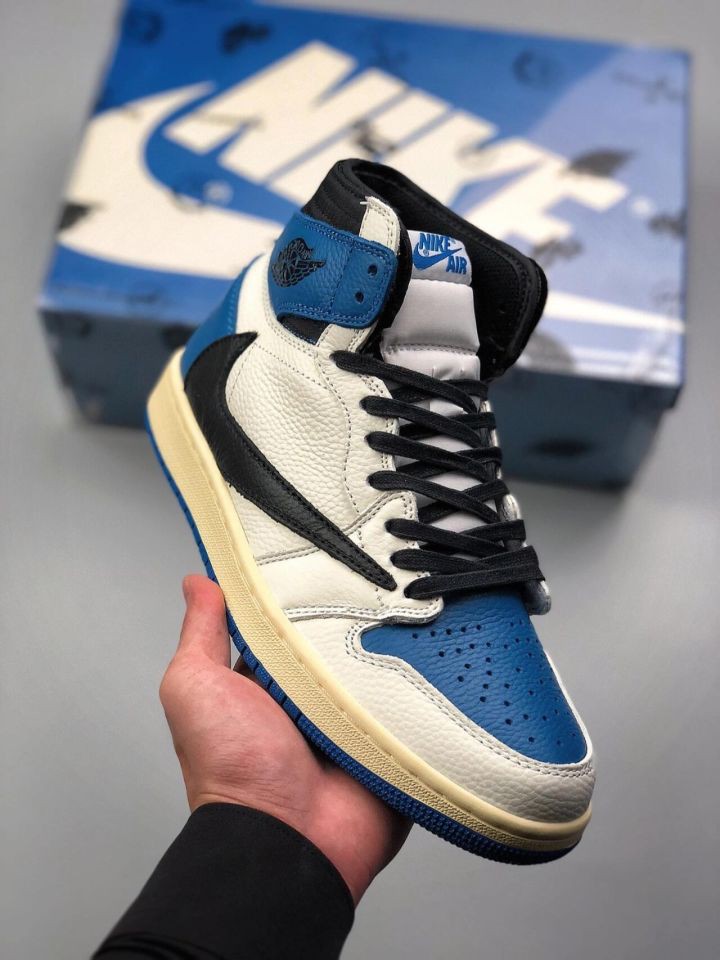 ordan トラヴィス・スコット × フラグメント × ナイキ エアジョーダン1 ハイ ""ミリタリーブルー"" Jordan 1 Retro High OG SP ""Fragment x Travis Scott"" Jordan トラヴィス・スコット × フラグメント × ナイキ エアジョーダン1 ハイ