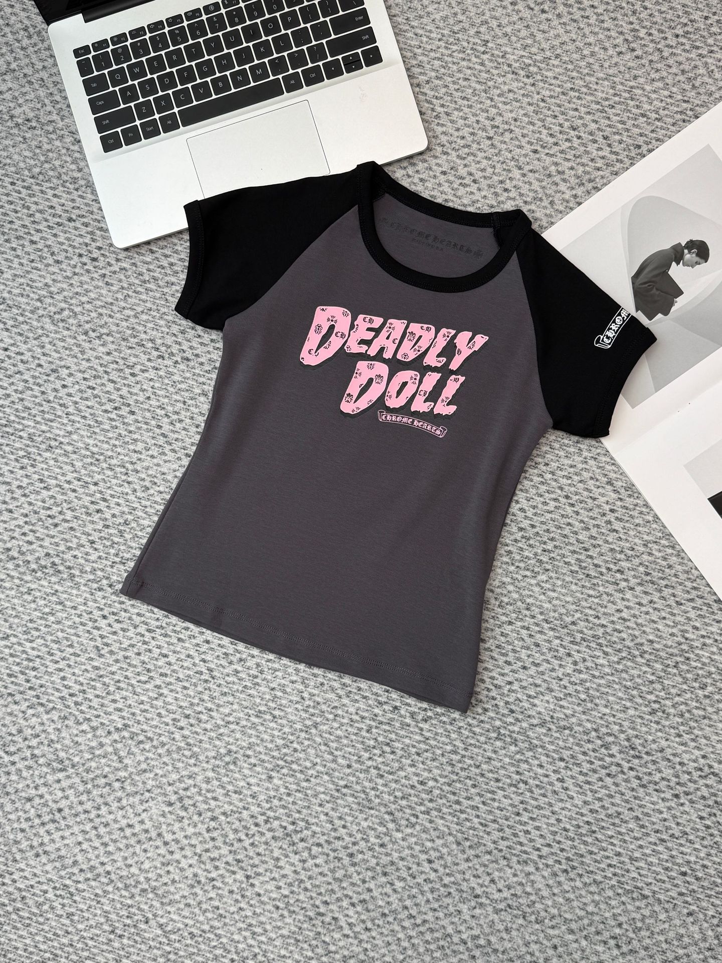 クロムハーツ デッドリードール ヴァインハート クロップド半袖Tシャツレディース