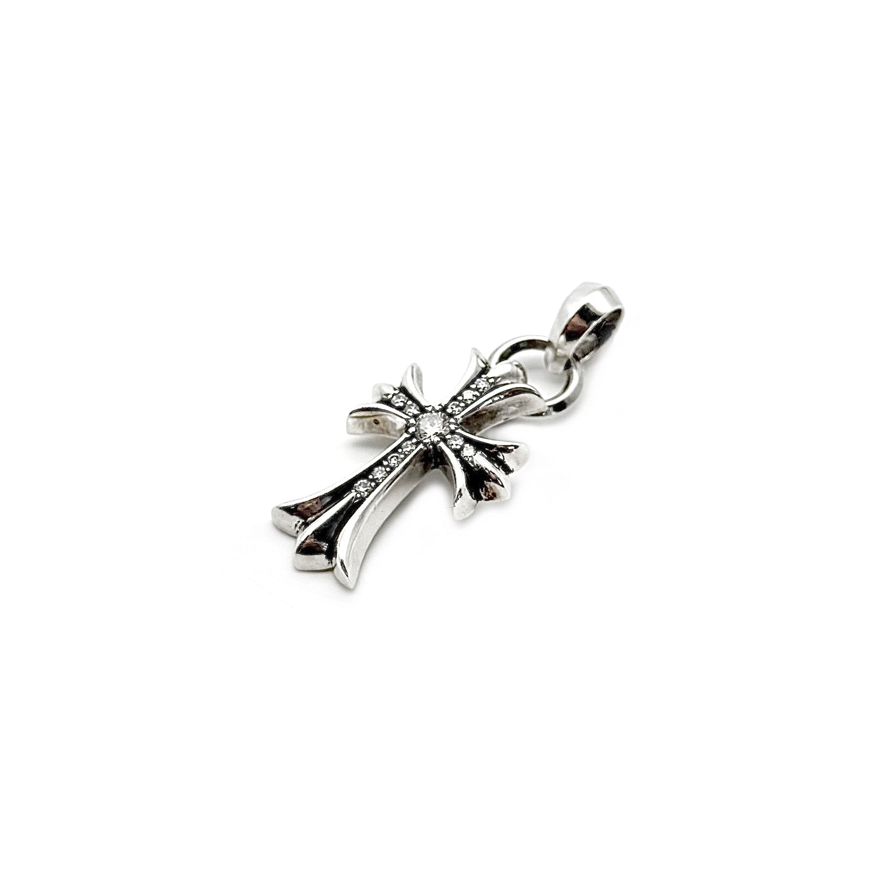 Chrome Hearts クロムハーツ ダイヤモンド付きシルバークロスペンダント
