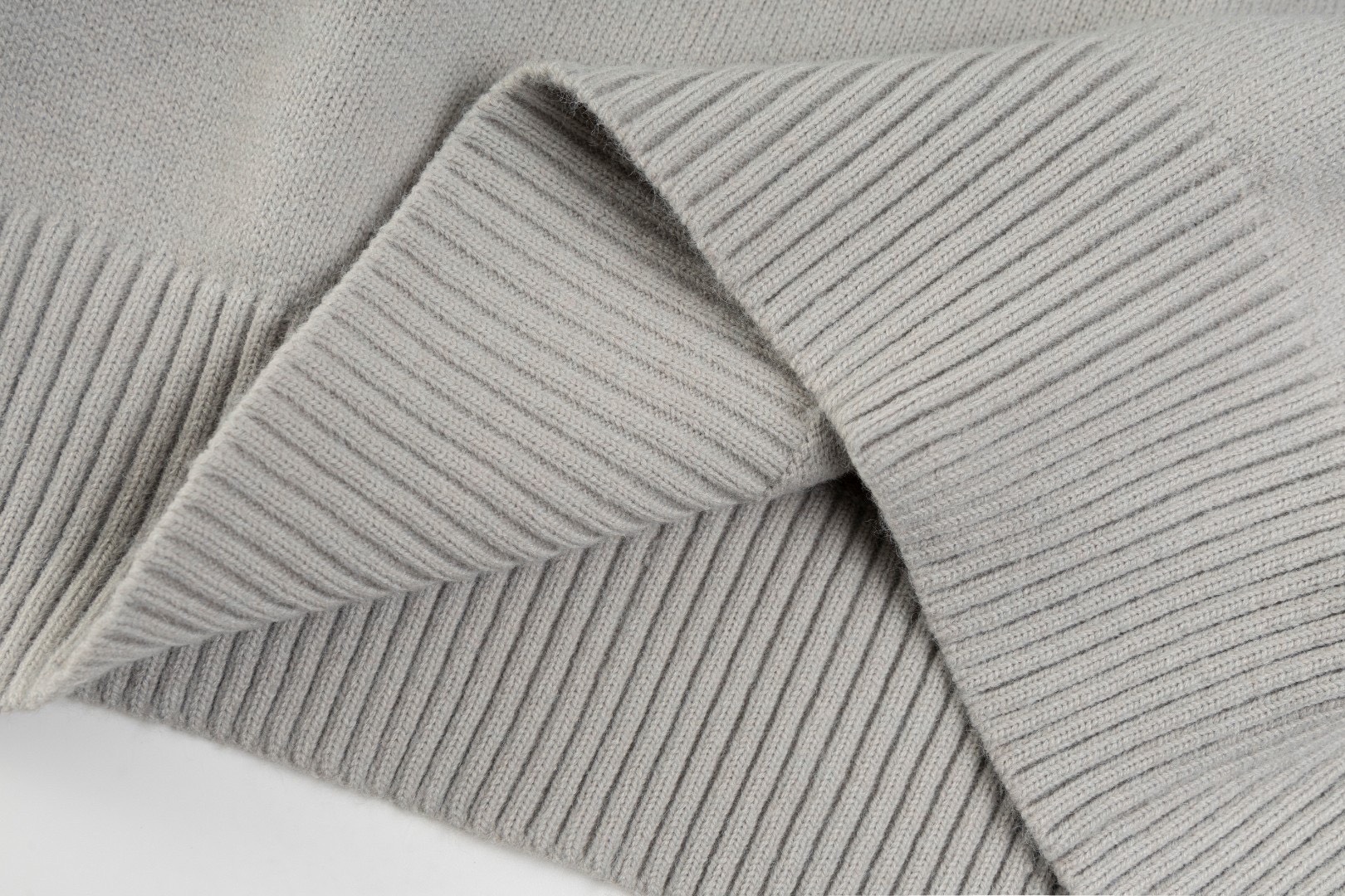 ★AMI★ハートロゴ メリノウール セーター★グレー