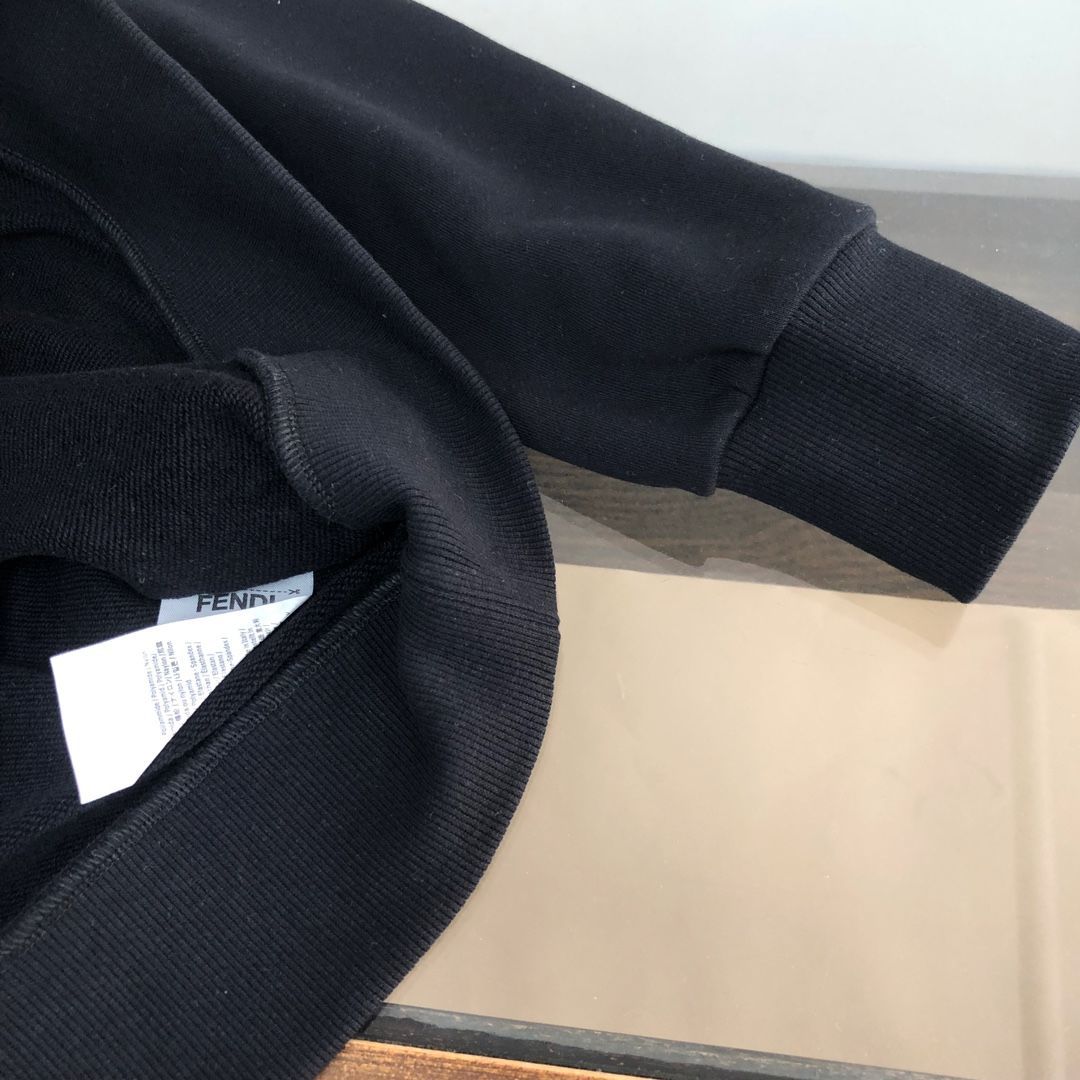 FENDI パーカー フェンディ おしゃれ 丸首 通勤 通学 秋服 男女兼用