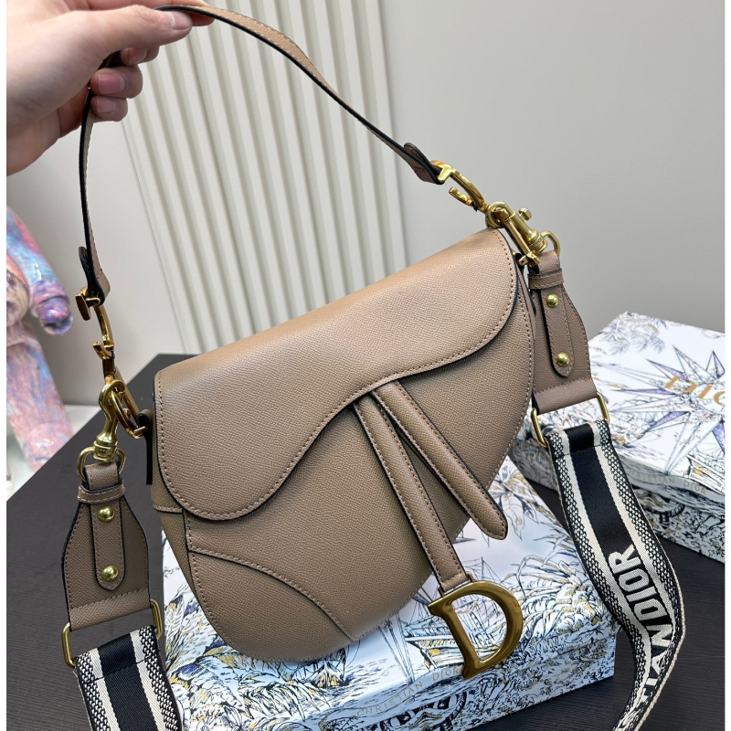 【DIOR】ディオール ★ SADDLE バッグ ミニ