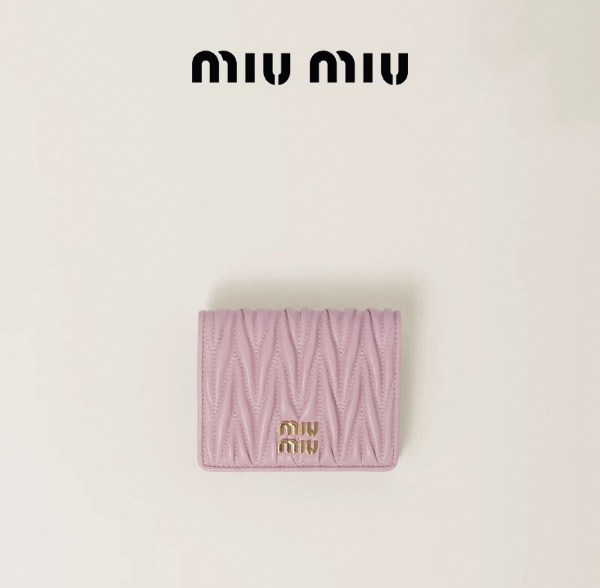 MIUMIU マテラッセレザー 折り財布