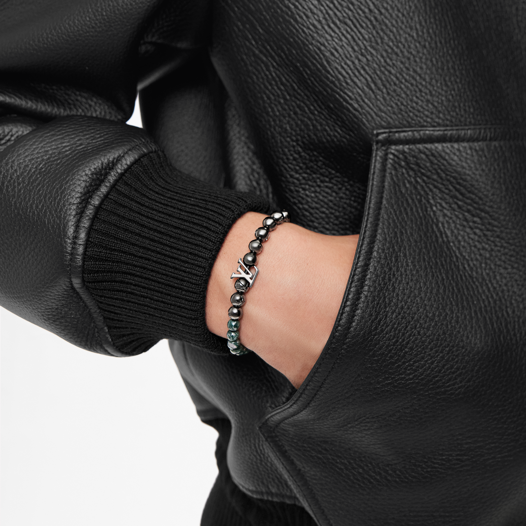 【国内発送/直営店】ブラスレ・モノグラム ビーズ