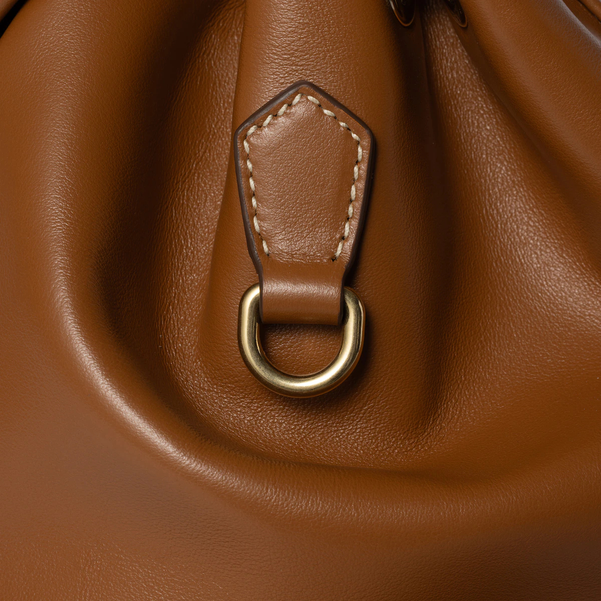 【MIU MIU】ミュウミュウレザー バックパック