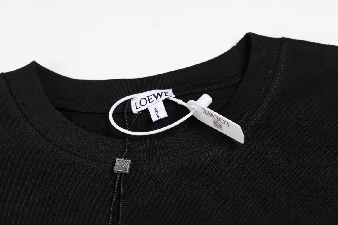 ロエベ LOEWE  Tシャツ 男女兼用　loewettshirts012
