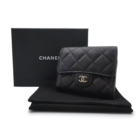 CHANEL シャネル AP4383 マトラッセ スモール ウォレット キャビアスキン ブラック 三つ折り財布 レザー シャンパンゴールド金具 箱付