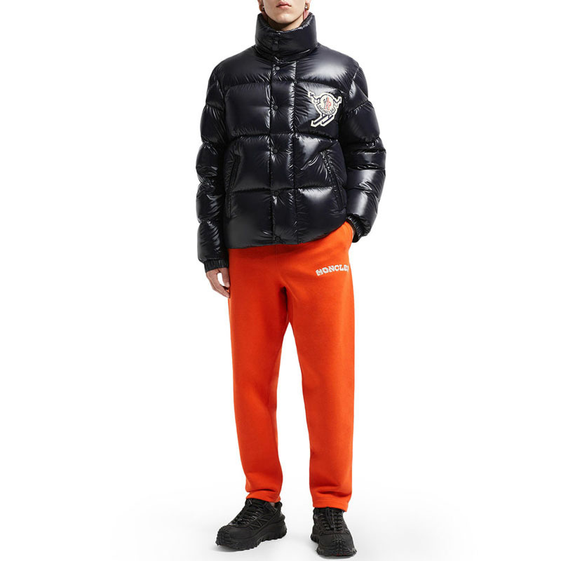 今人気！＊MONCLER＊ LESTEショートダウンジャケット 長袖パーカー