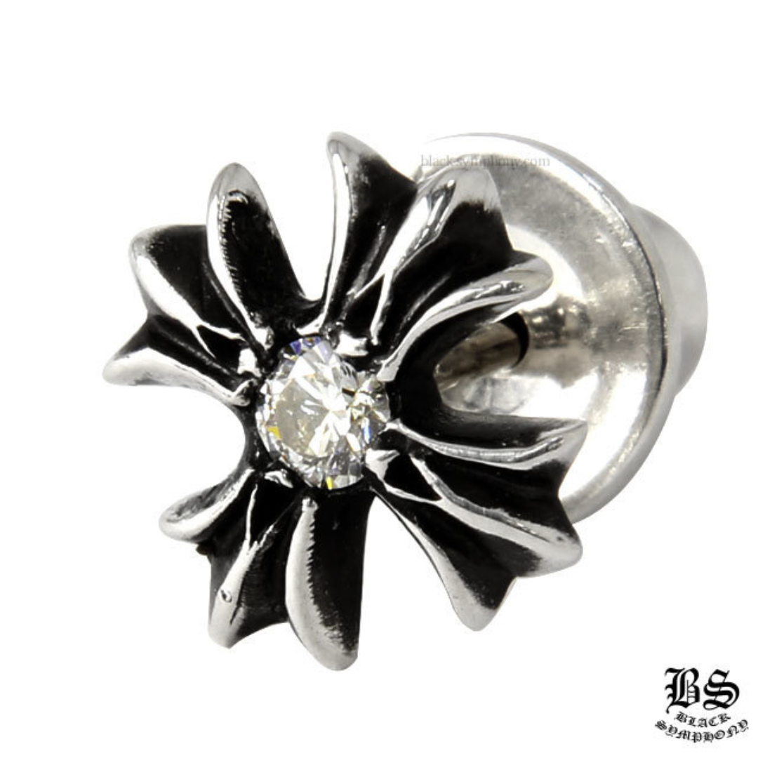 【CHROME HEARTS/クロムハーツ】 CHプラススタッドピアス withダイヤモンド