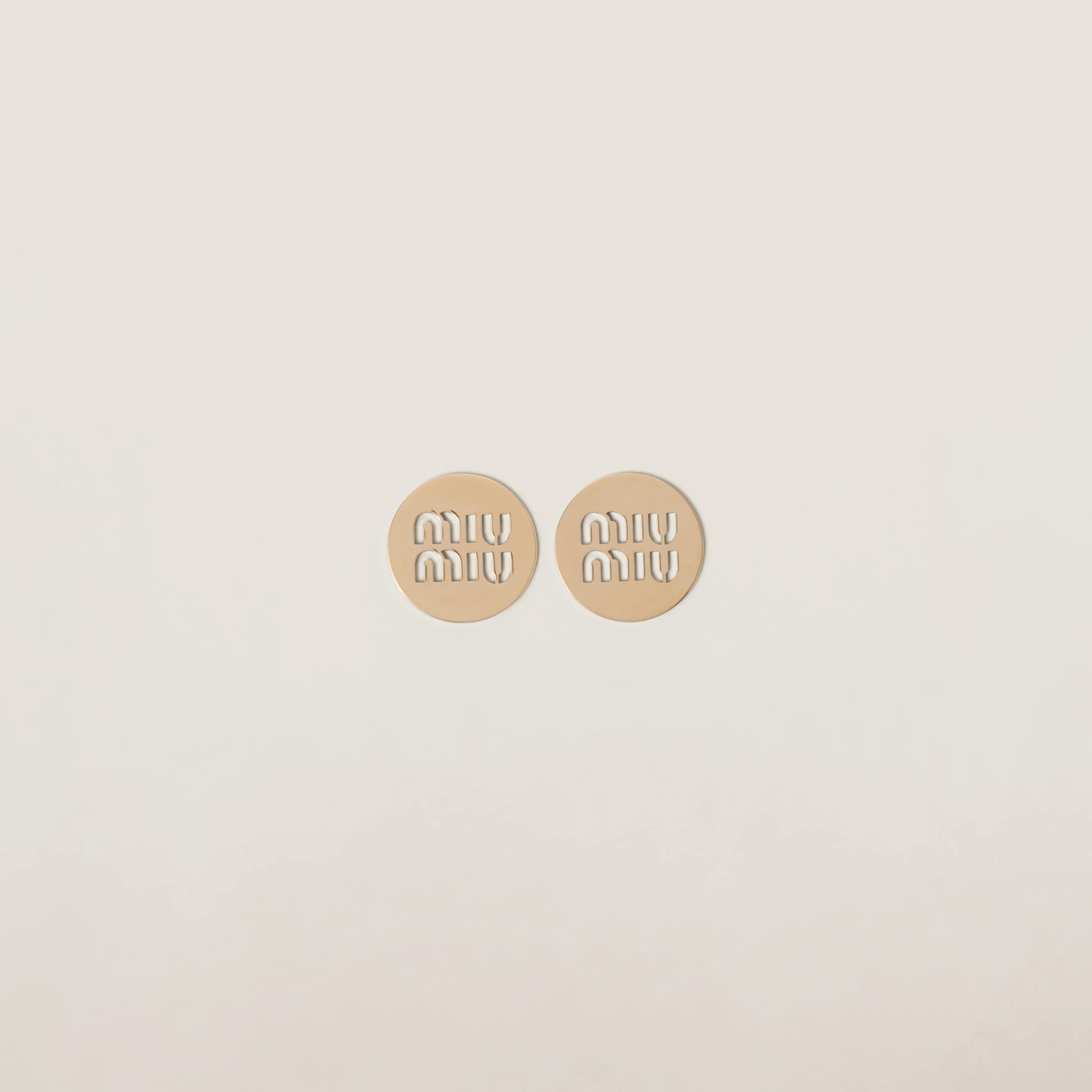 ミュウ ロゴ ピアス