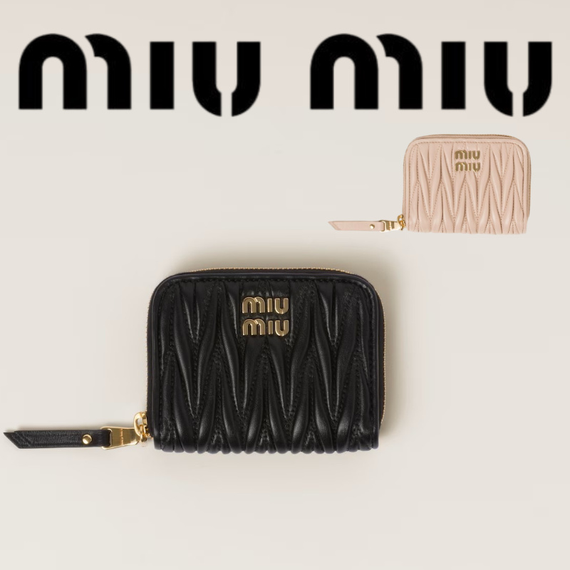 MIUMIU マテラッセレザー コインケース  mm136884