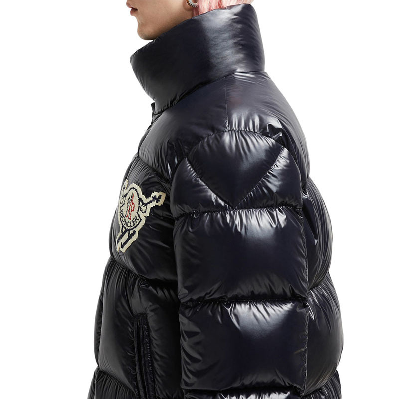 今人気！＊MONCLER＊ LESTEショートダウンジャケット 長袖パーカー