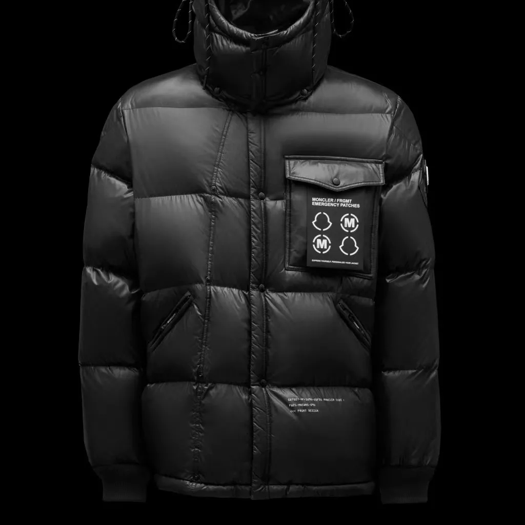 関税負担なし☆Moncler  フード付ダウンジャケット ブラック  ホワイト