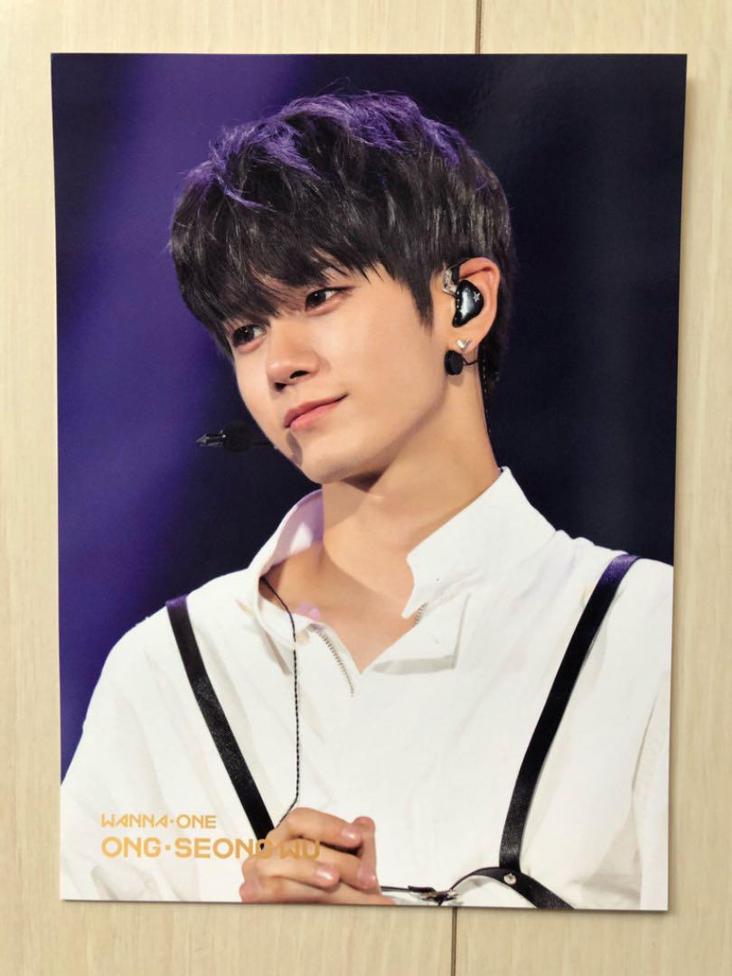 【国内発送/直営店】wanna oneオン・ソンウ着用！スタッズ イヤリング・エセンシャル V