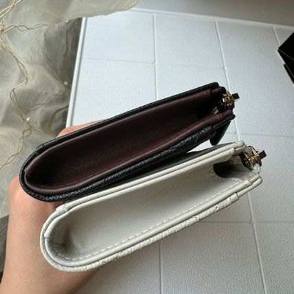 【スタイリッシュに収納】CHANEL フラグメントケース
