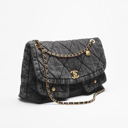 【オシャレデニム素材♪】CHANEL マキシ ハンドバッグ