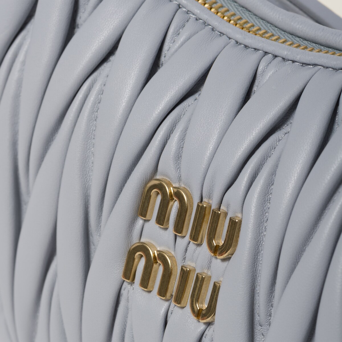 MIUMIU バッグ ワンダー MATELASSE マテラッセ  ホーボーバッグ