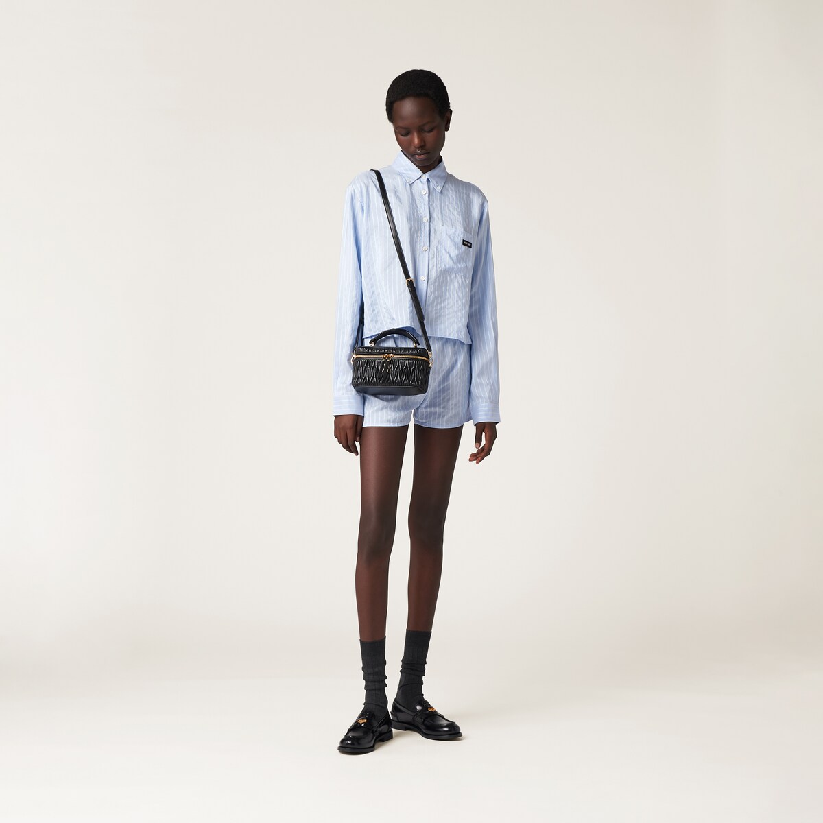 MIUMIU マテラッセレザー ショルダーバッグ