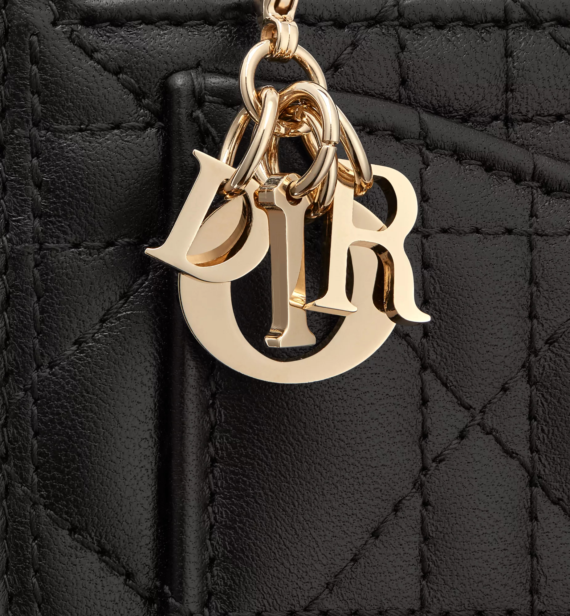 ディオール 　Lady Dior Cosmos ジップ カードホルダー　カナージュ ラムスキン