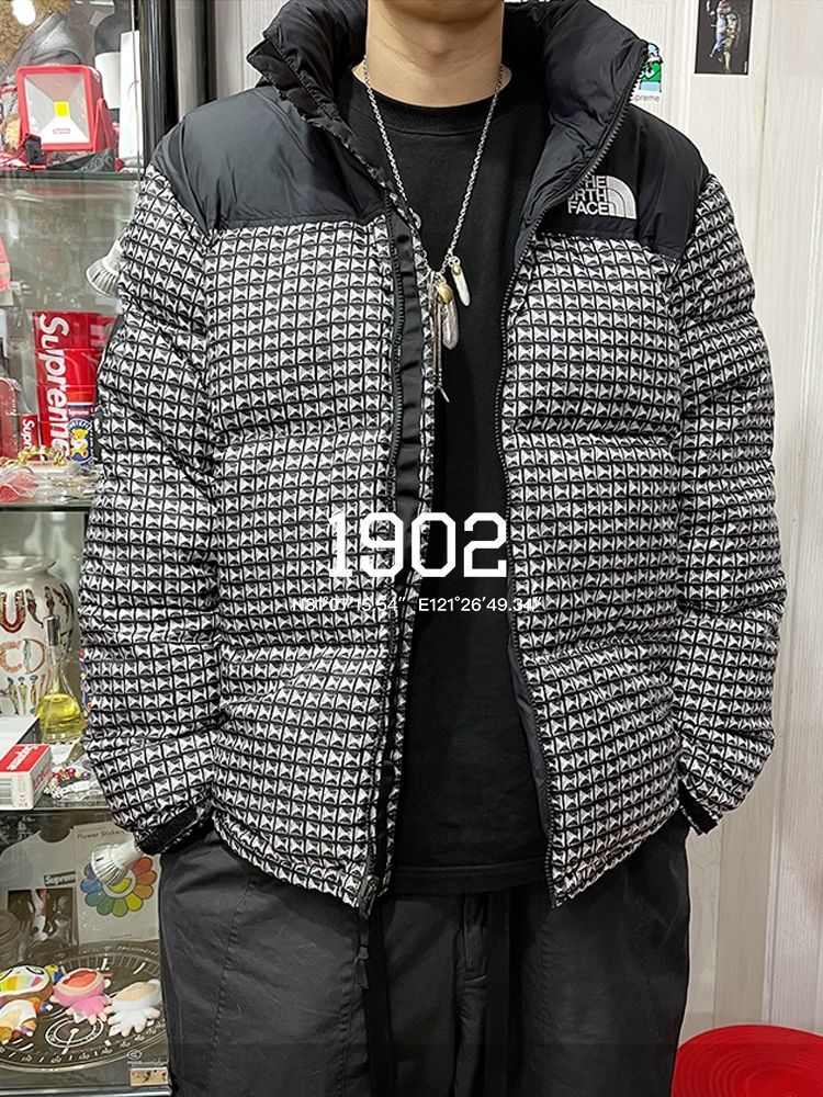 【The North Face  × Supreme】【全国送料無料】【即日出荷】数量限定発売  ダウンジャケット