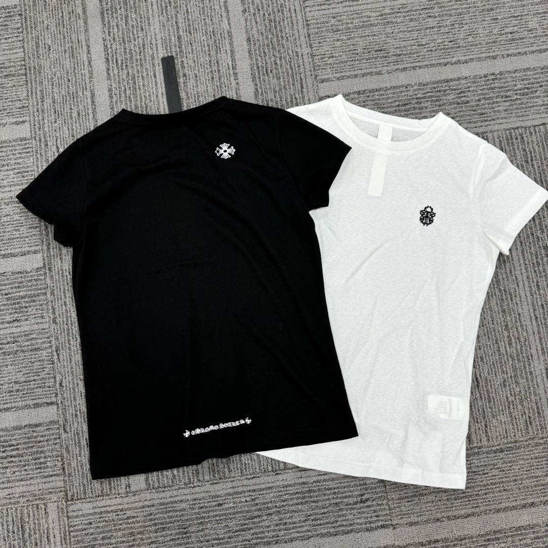 CHROME HEARTS クロムハーツ短剣刺繍入り黒半袖Tシャツ