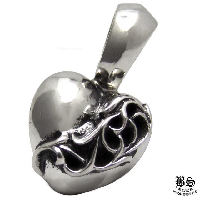 クロムハーツ ハートペンダント ベイル