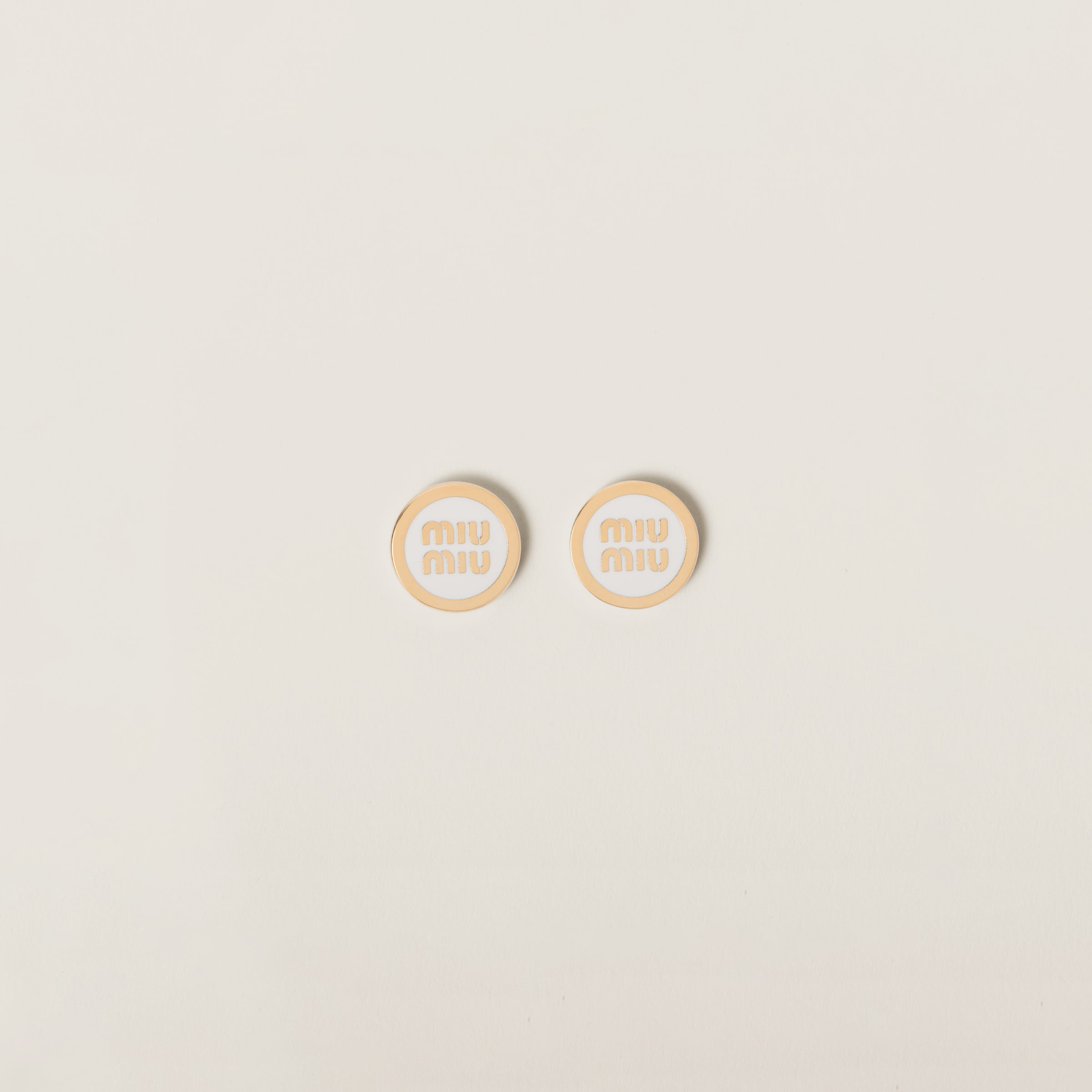 エナメルメタル ピアス