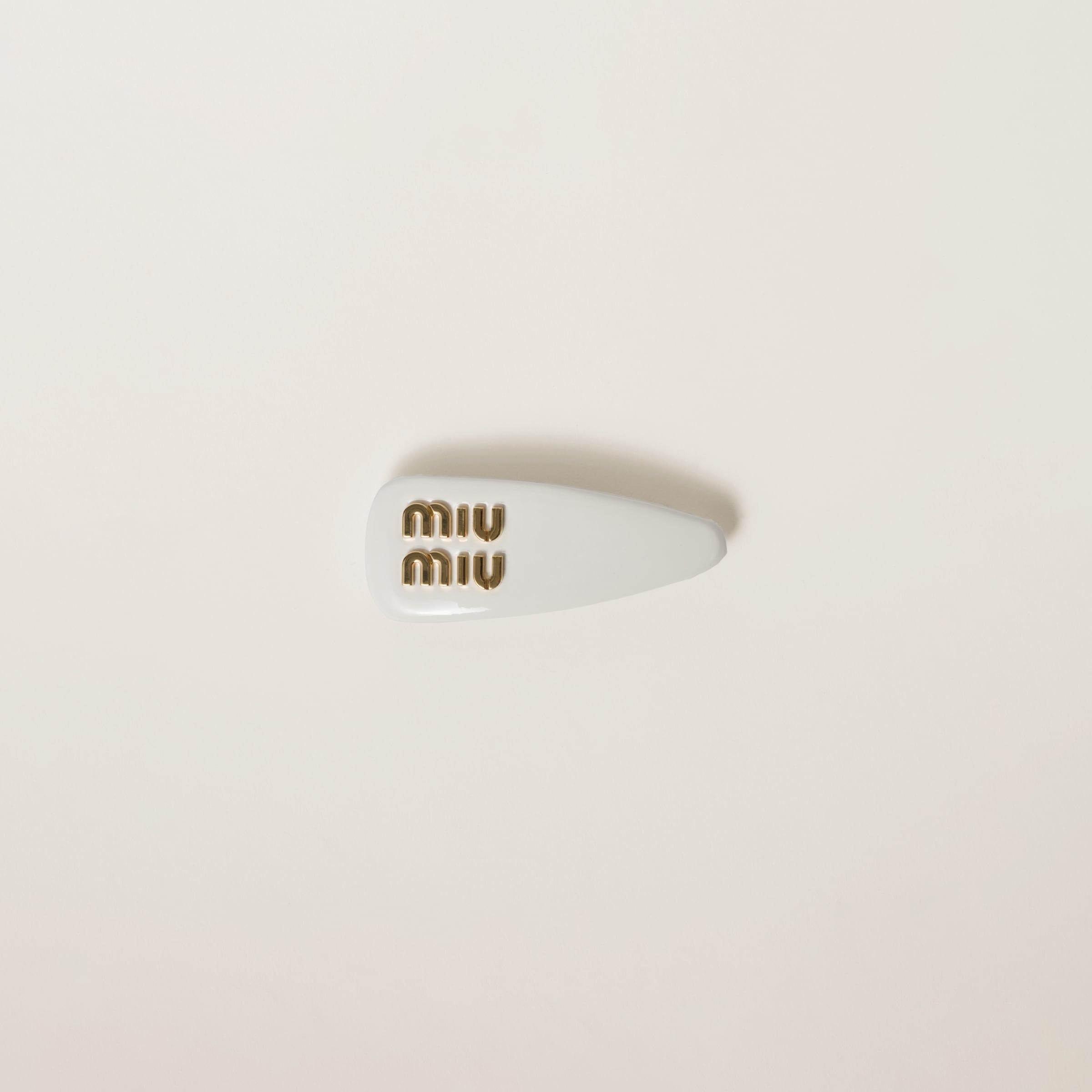 パテントレザー ヘアクリップ