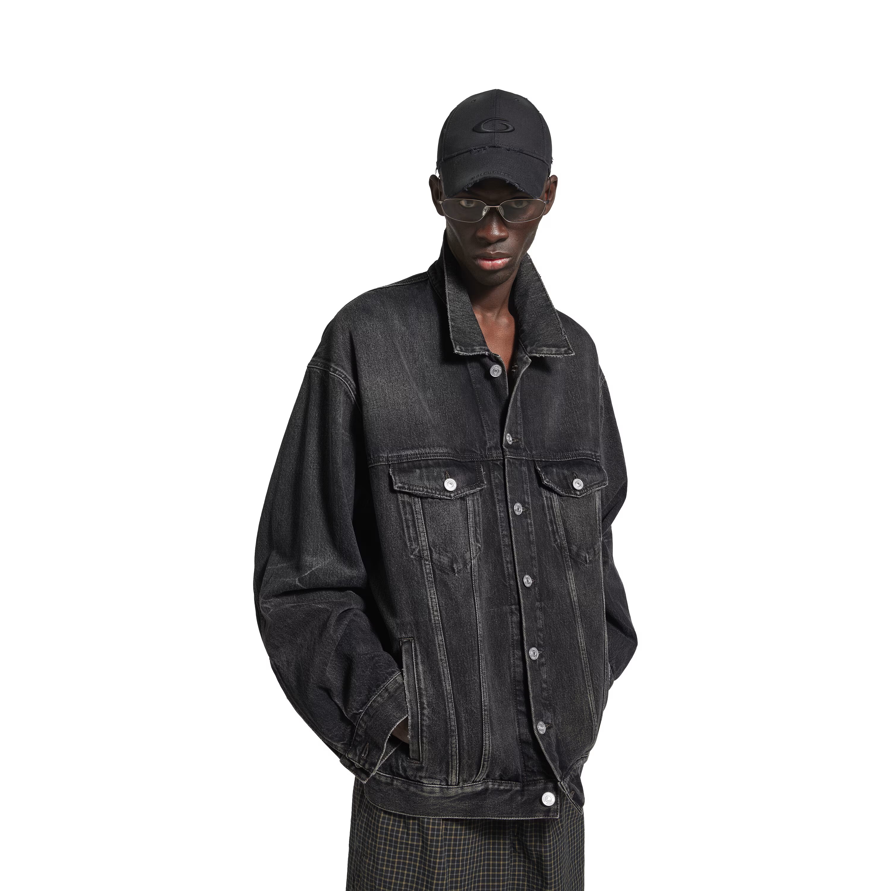 オーバーサイズジャケット で ブラック