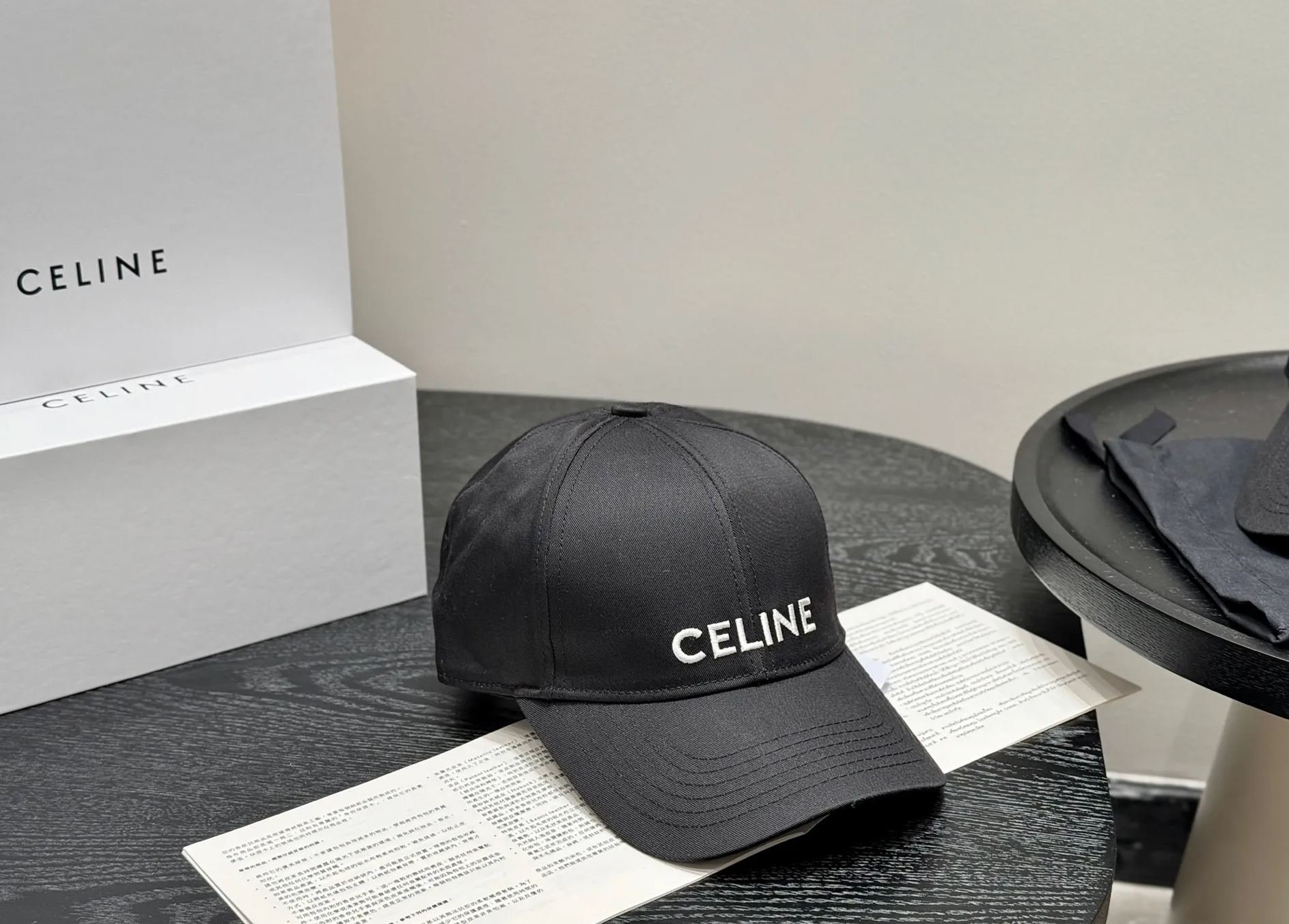 CELINE  セリーヌ ベースボールキャップ コットン男女兼用