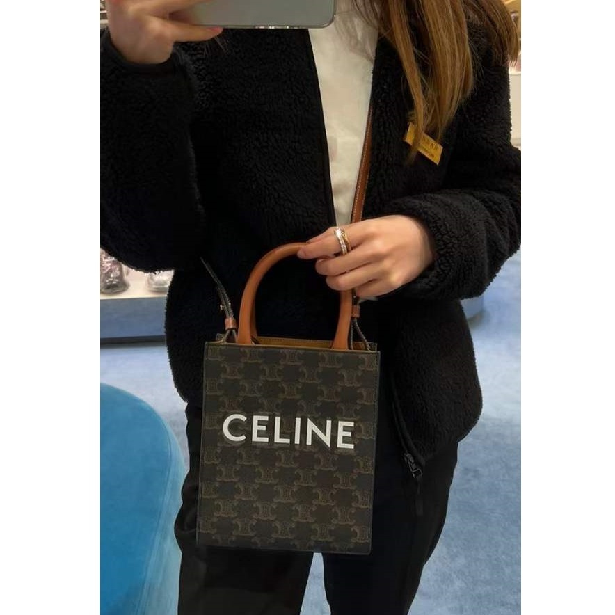 CELINE ミニ バーティカル カバ CELINEプリント