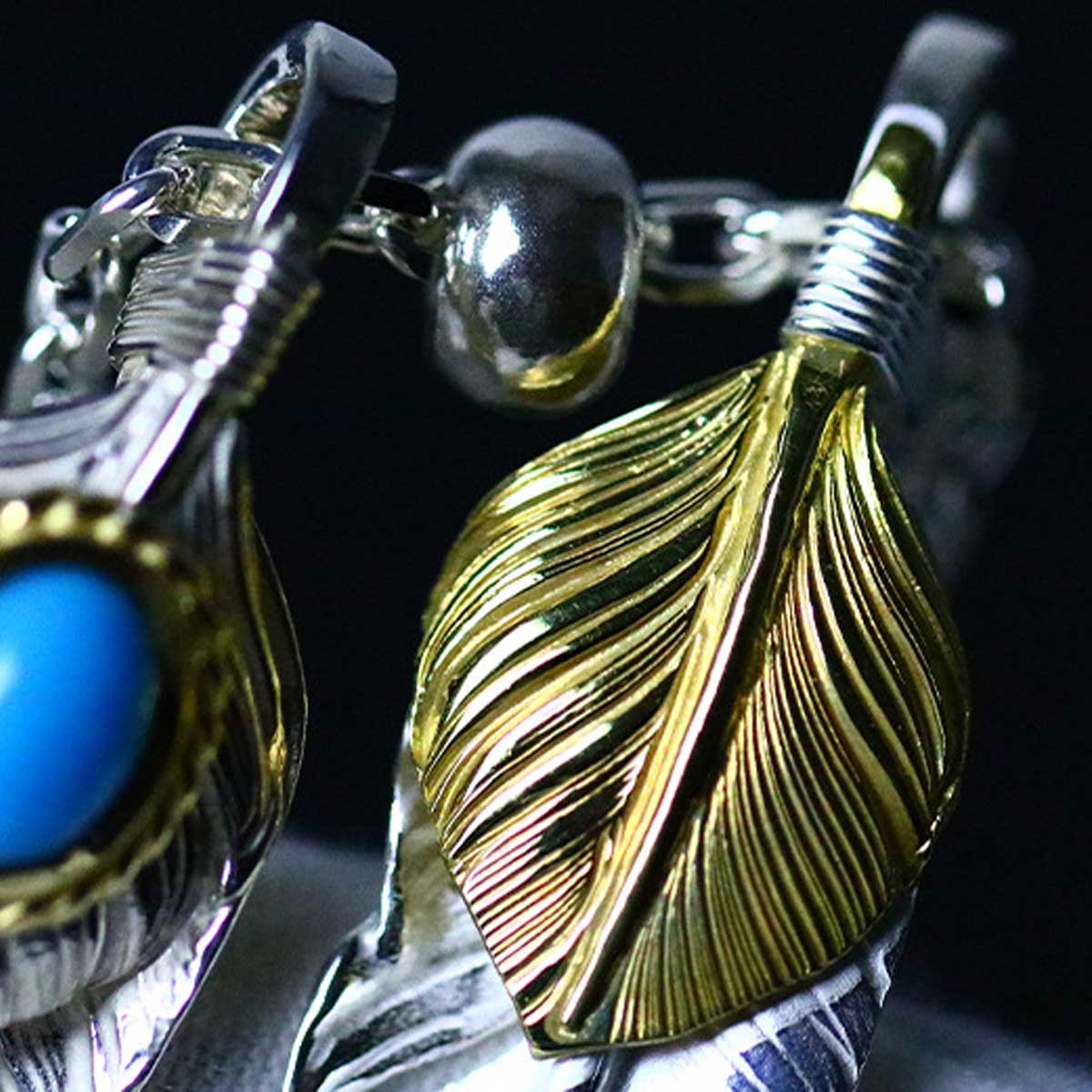 ゴローズ 上銀銀縄ターコイズ特大フェザー ローズ付き セット ネックレス　シルバー　金縄TQ 左向き × 上金 右向き 